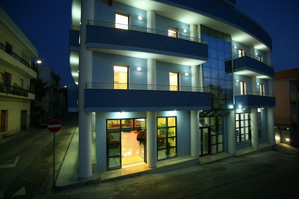 Blu - Nel Salento 3*